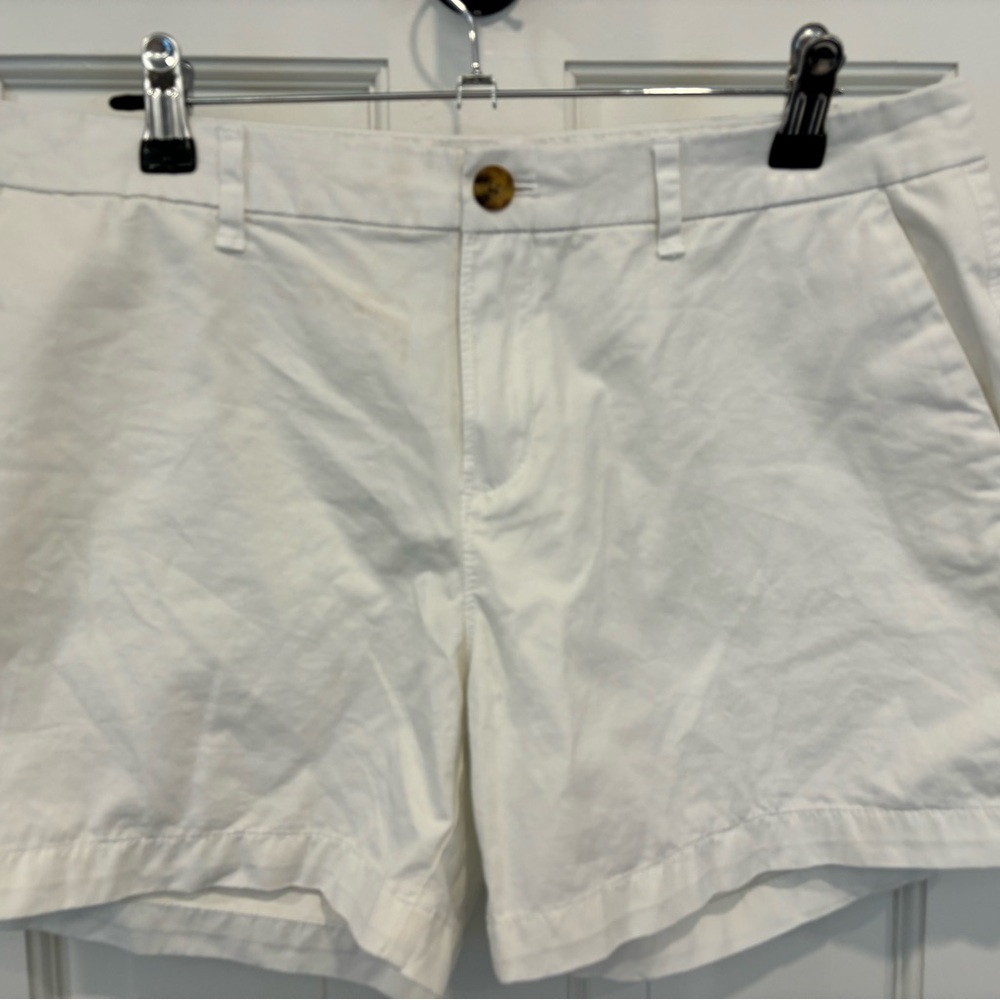 Old Navy White Women's Cotton Blend Shorts